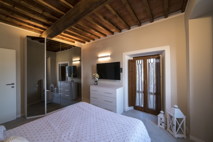Imagen de la habitación del Hotel Rocca Palazzaccio. Foto 6