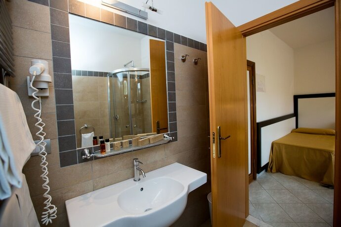 Imagen general del Hotel Roccaporena. Foto 11