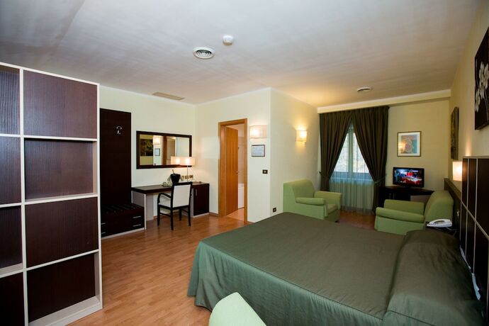 Imagen de la habitación del Hotel Roccaporena. Foto 18