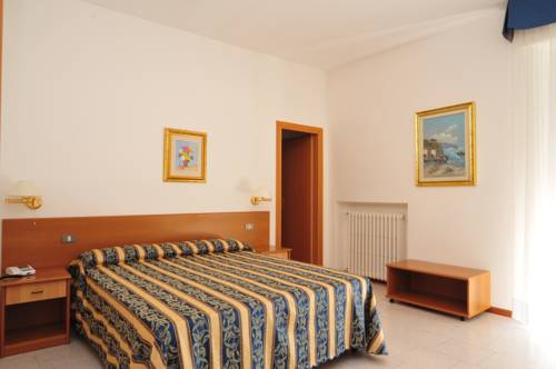 Imagen de la habitación del Hotel Roccaporena & La Margherita. Foto 10