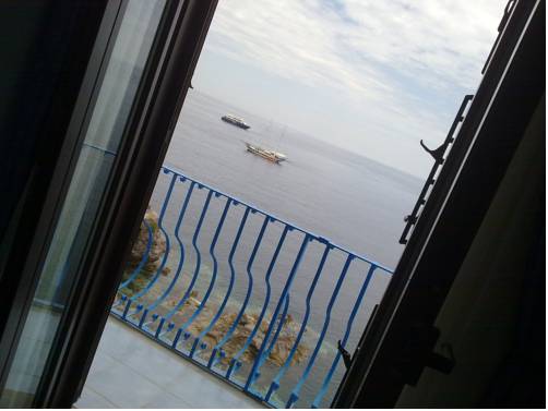 Imagen de la habitación del Hotel Rocce Azzurre. Foto 5