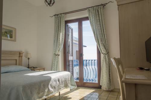 Imagen de la habitación del Hotel Rocce Azzurre. Foto 9