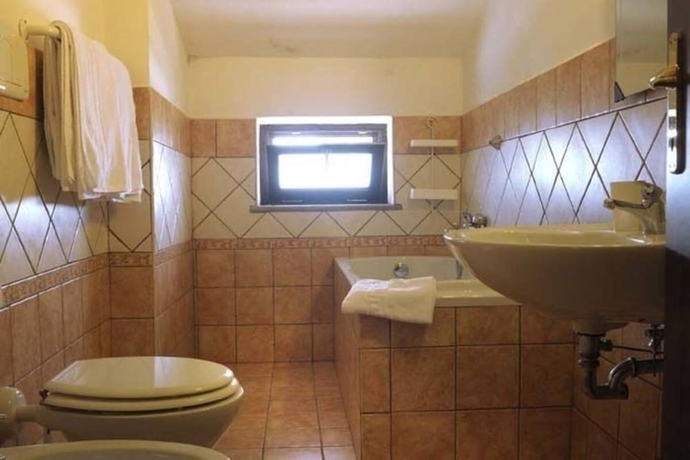 Imagen de la habitación del Hotel Rocchi. Foto 5