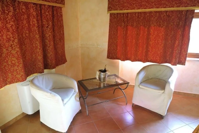 Imagen de los interiores del Hotel Rocchi. Foto 12