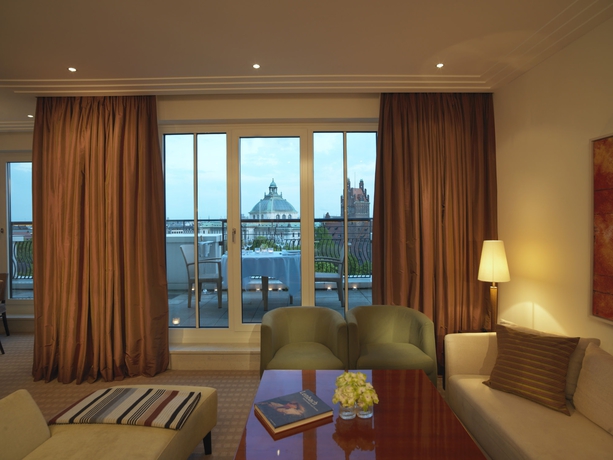 Imagen de los interiores del Hotel Rocco Forte The Charles. Foto 12