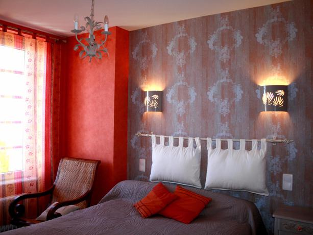Imagen de la habitación del Hotel Roche De Vic. Foto 15