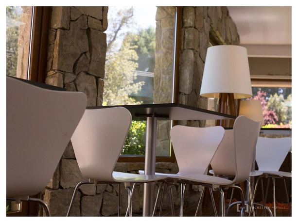 Imagen de los interiores del Hotel Rochester Bariloche. Foto 9