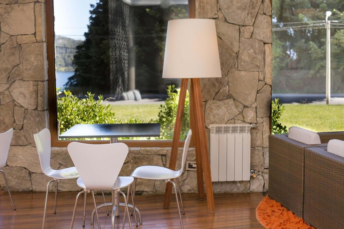 Imagen de los interiores del Hotel Rochester Bariloche. Foto 11