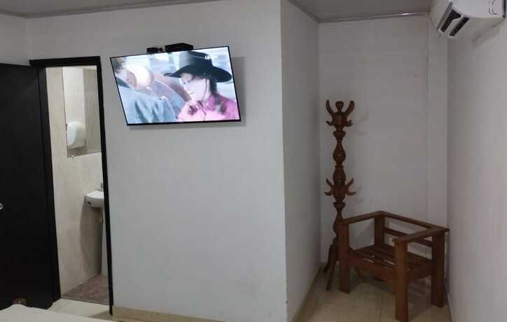 Imagen de la habitación del Hotel Rocios. Foto 4