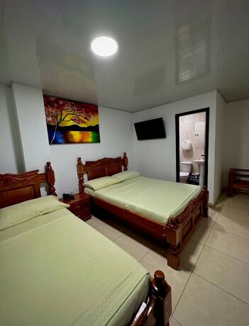Imagen de la habitación del Hotel Rocios. Foto 6