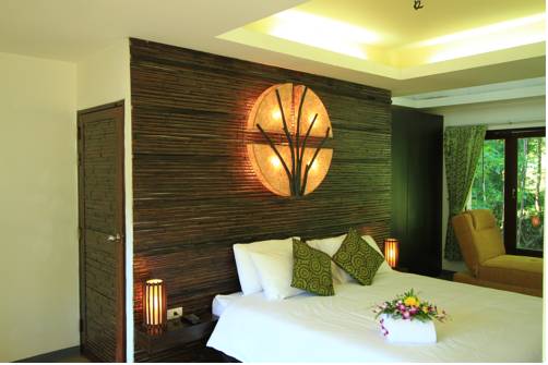 Imagen de la habitación del Hotel Rock And Tree House Resort. Foto 8