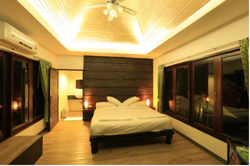 Imagen de la habitación del Hotel Rock And Tree House Resort. Foto 11