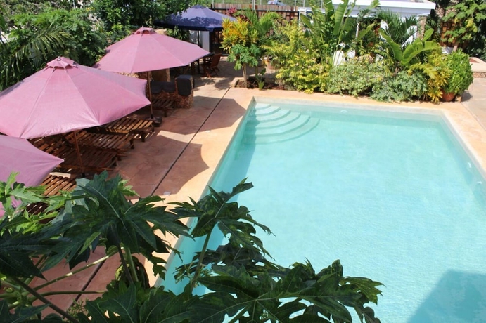 Imagen de la piscina del Hotel Rock Galana Holiday Apartments. Foto 19