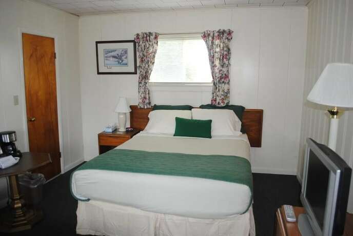 Imagen de la habitación del Hotel Rock Ledge Motel. Foto 15