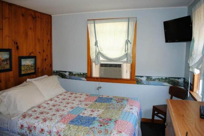 Imagen de la habitación del Hotel Rock Ledge Motel. Foto 17