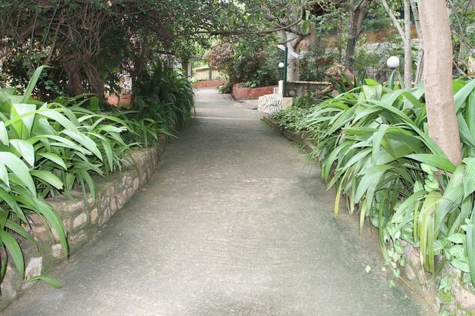 Imagen de los exteriores del Hotel Rock Motel Kisumu. Foto 16