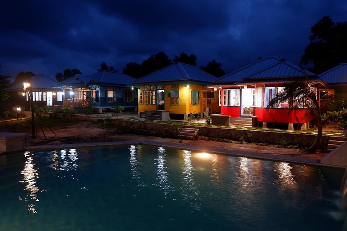 Imagen de la piscina del Hotel Rock and Wreck Dive Resort. Foto 19