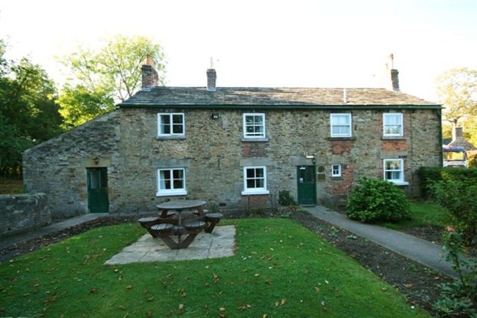 Imagen de los exteriores del Hotel Rockingham Arms By Greene King Inns. Foto 15