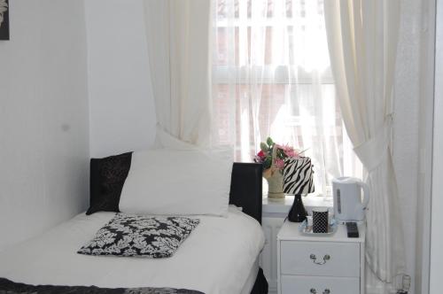 Imagen de la habitación del Hotel Rocklea. Foto 7