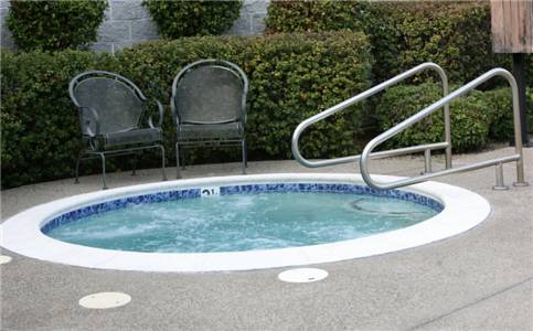 Imagen de la piscina del Hotel Rocklin Park Hotel, Trademark Collection by Wyndham. Foto 9