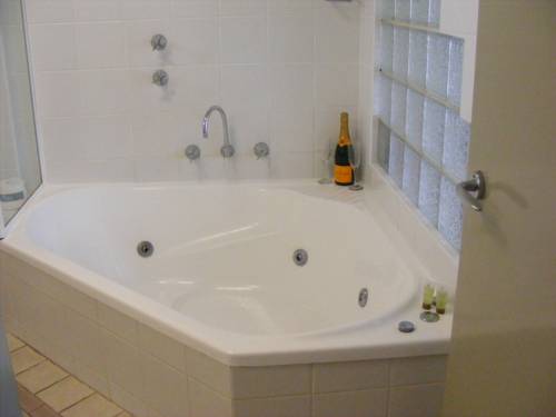 Imagen de la habitación del Hotel Rockpool Motor Inn. Foto 5