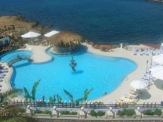 Imagen de la piscina del Hotel Rocks Hotel & Casino. Foto 6