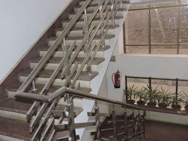 Imagen de los interiores del Hotel Rockwood, Paonta Sahib. Foto 8