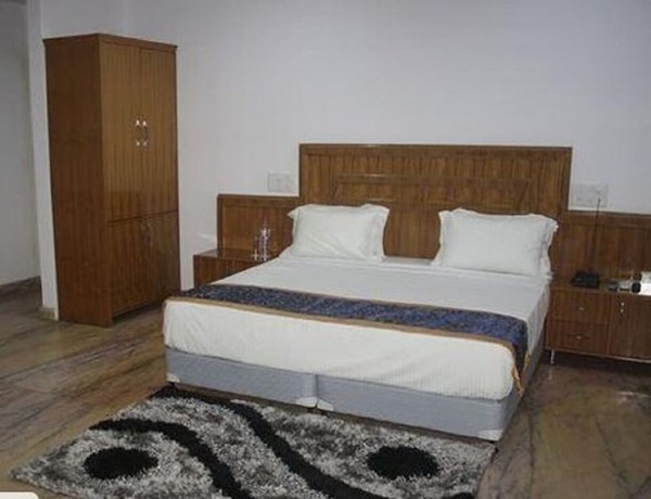Imagen de la habitación del Hotel Rockwood, Paonta Sahib. Foto 2