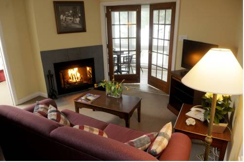 Imagen de la habitación del Hotel Rocky Crest Golf Resort. Foto 4