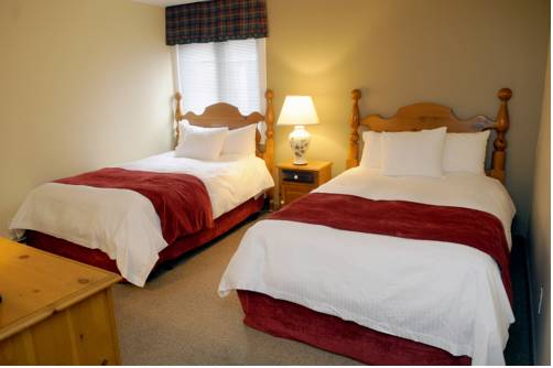 Imagen de la habitación del Hotel Rocky Crest Golf Resort. Foto 6