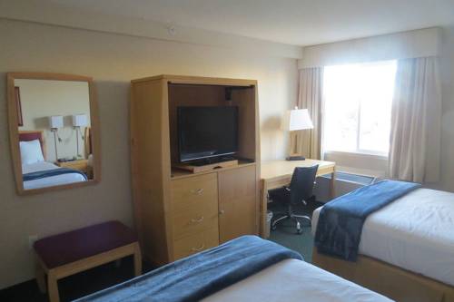 Imagen de la habitación del Hotel Rocky Inn Express. Foto 8