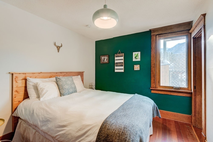 Imagen de la habitación del Hotel Rocky Mountain House - Sleeps 23. Foto 6