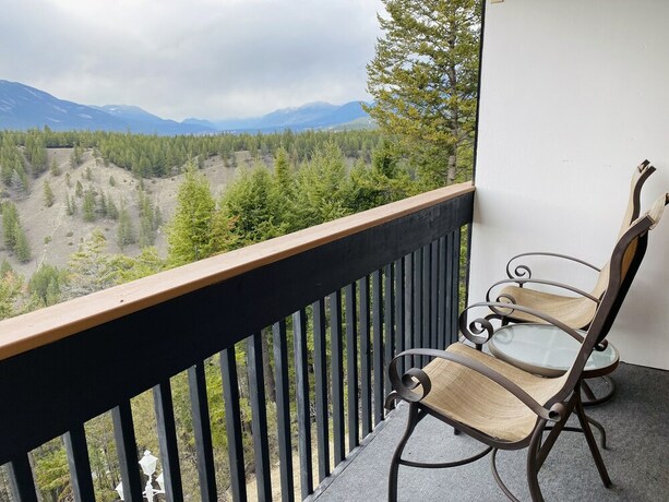 Imagen general del Hotel Rocky Mountain Springs Lodge. Foto 11