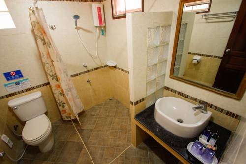 Imagen de la habitación del Hotel Rocky Point Resort. Foto 10