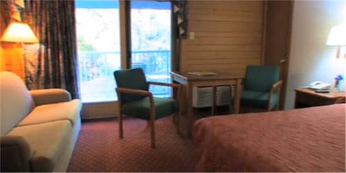 Imagen de la habitación del Hotel Rocky Waters Motor Inn. Foto 6