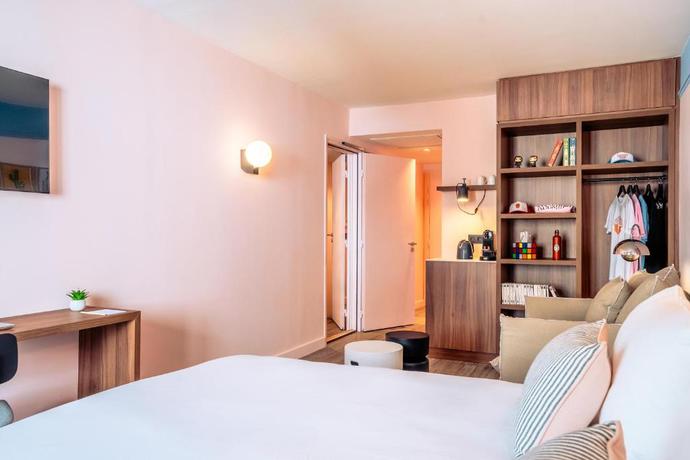 Imagen de la habitación del Hotel RockyPop Marseille. Foto 10