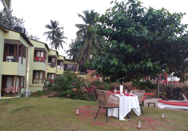 Imagen de los exteriores del Hotel Rococco At Ashvem. Foto 7