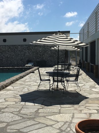 Imagen de la piscina del Hotel Rod And Gun Club. Foto 18