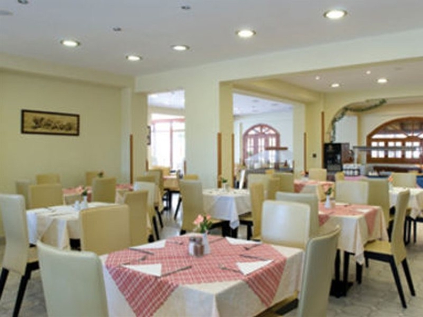 Imagen general del Hotel Roda Garden Village. Foto 3