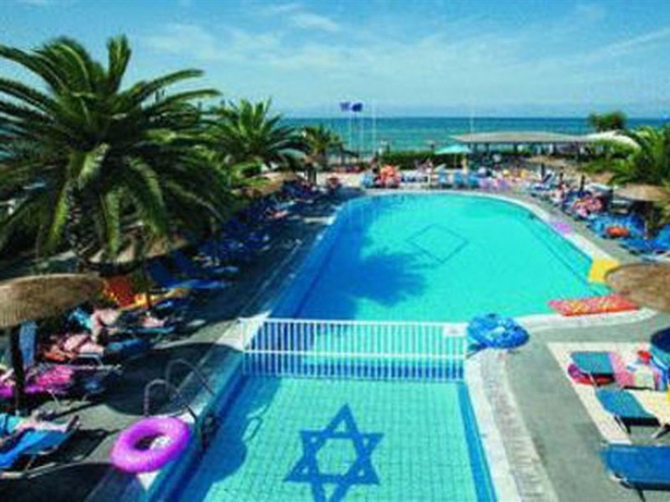 Imagen general del Hotel Roda Garden Village. Foto 7