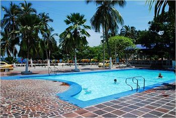 Imagen de la piscina del Hotel Rodadero Beach. Foto 15