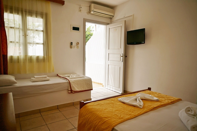 Imagen de la habitación del Hotel Rodakas. Foto 12