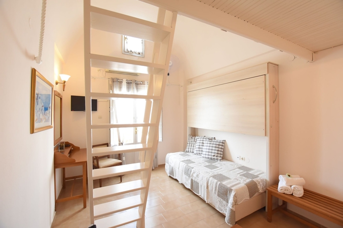 Imagen de la habitación del Hotel Rodakas. Foto 13