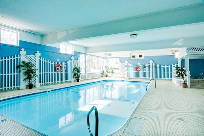 Imagen de la piscina del Hotel Rodd Charlottetown. Foto 9