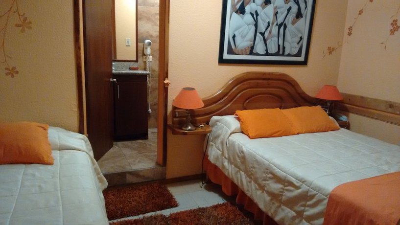 Imagen de la habitación del Hotel Rodelu. Foto 6
