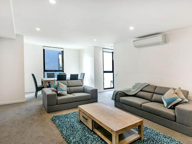 Imagen de la habitación del Hotel Roden Residences. Foto 18