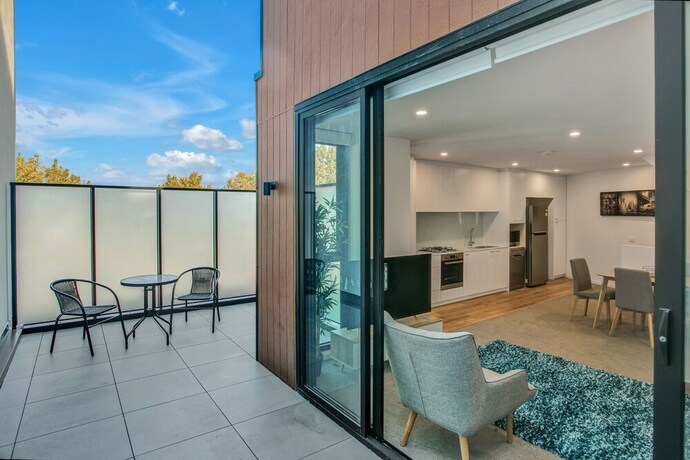 Imagen de la habitación del Hotel Roden Residences. Foto 27
