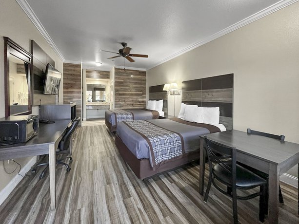 Imagen de la habitación del Hotel Rodeo Lodge. Foto 18