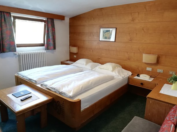 Imagen de la habitación del Hotel Rodes. Foto 4