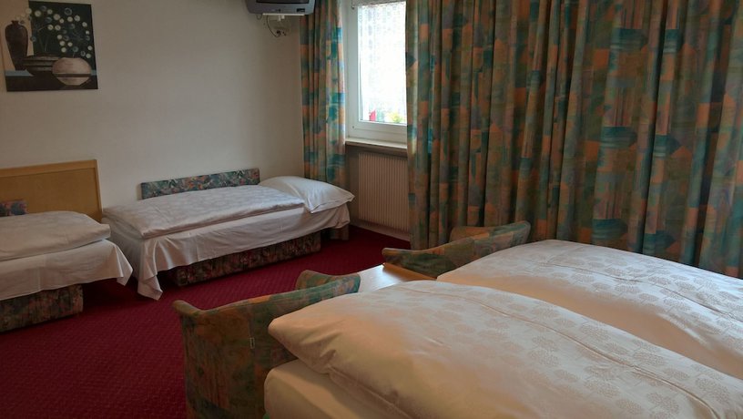 Imagen de la habitación del Hotel Rodes. Foto 10